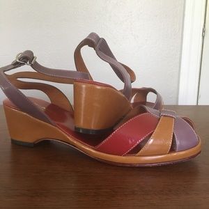 Re-mix Vintage Capri Shoes in Red/Tan. Size 11